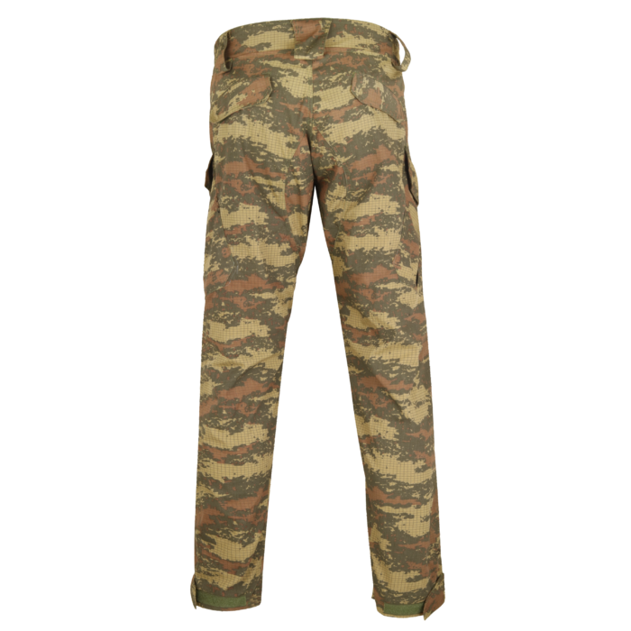 A pair of camouflage pants with pockets.